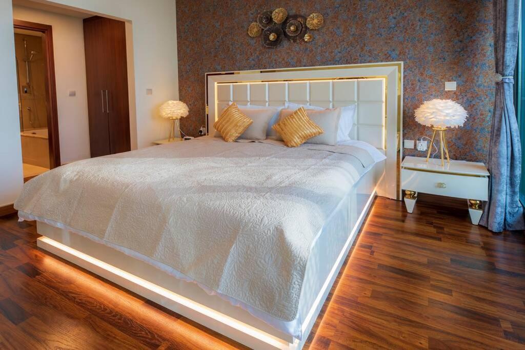 First Class 3Br With Full Burj Khalifa And Fountain View Dubai Eksteriør billede