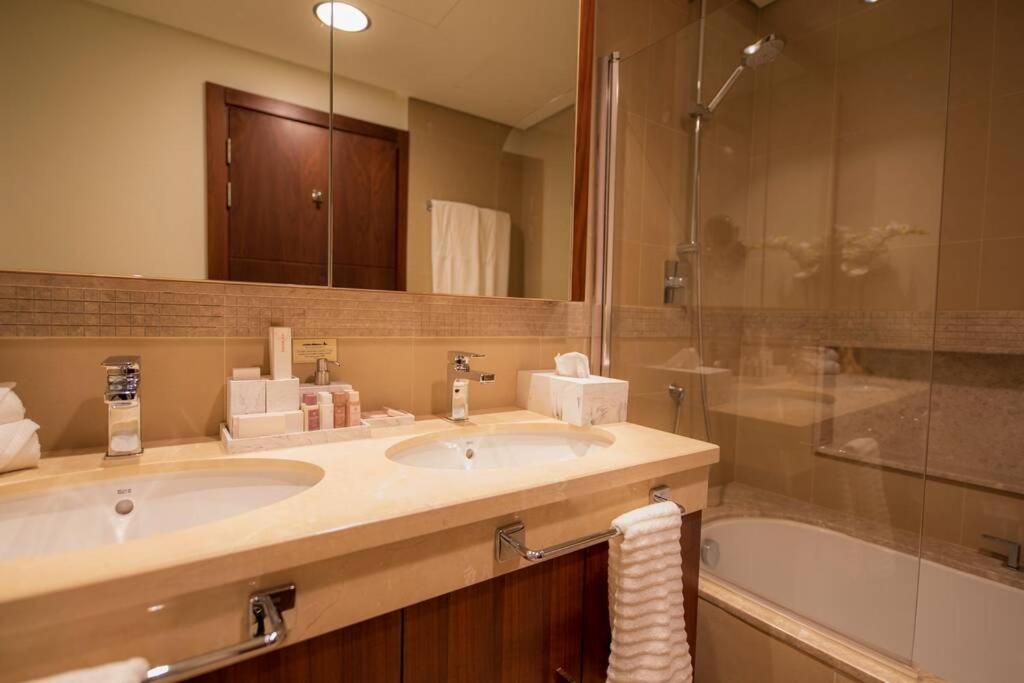 First Class 3Br With Full Burj Khalifa And Fountain View Dubai Eksteriør billede